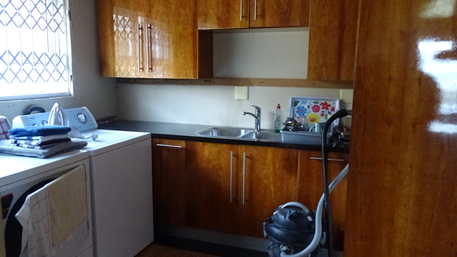 7 Bedroom Property for Sale in Kabeljauws Eastern Cape